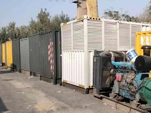 博兴200KW柴油发电机机组每小时油耗是多少?